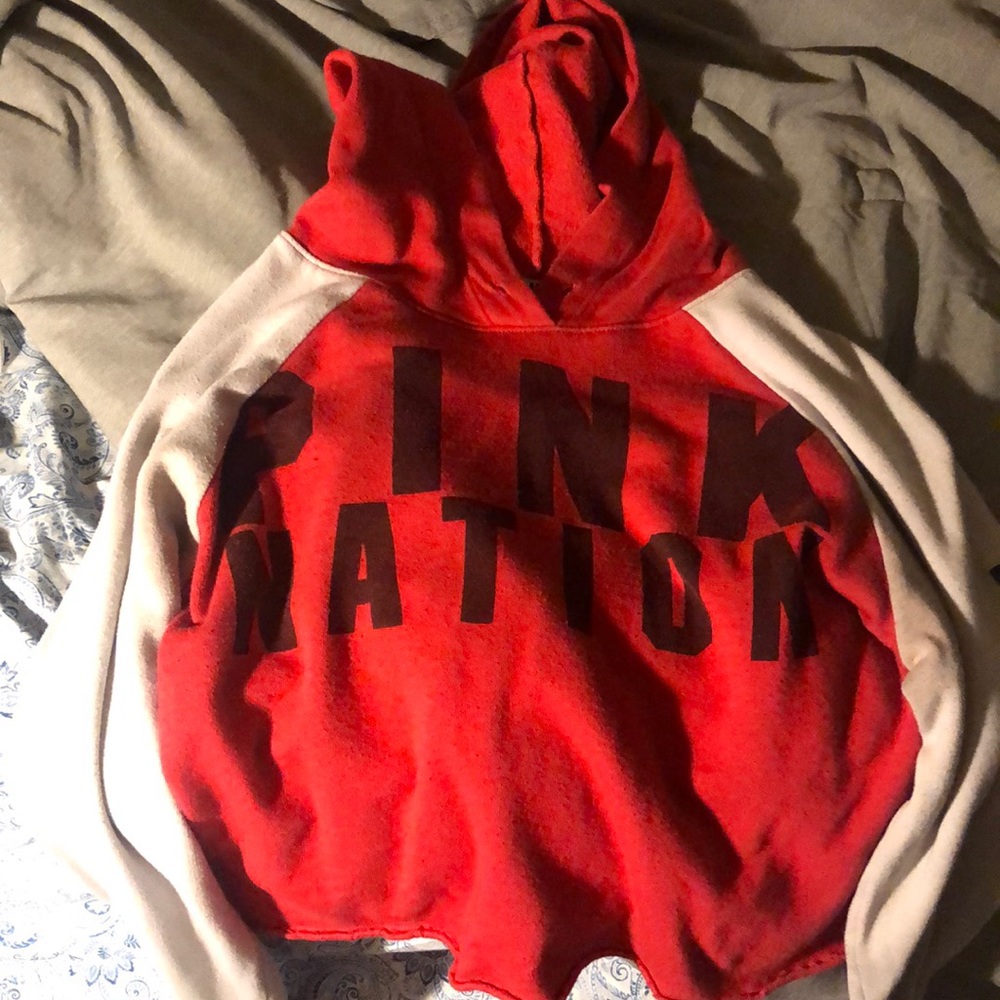 Victoria Secret Pink cropped hoodie
